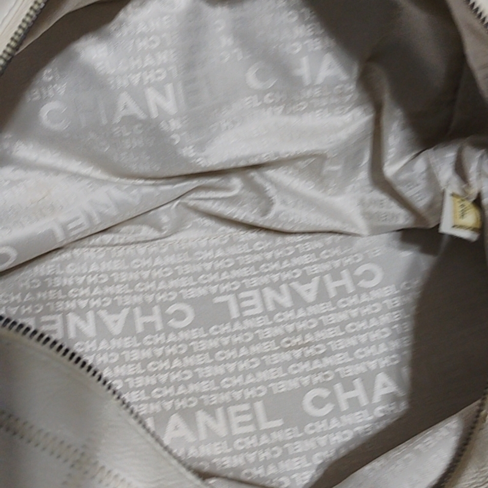Auth Chanel Choco Bar Coco Mark Lux Square Stitch White Boston Bowler Handbag - Picture 10 of 13